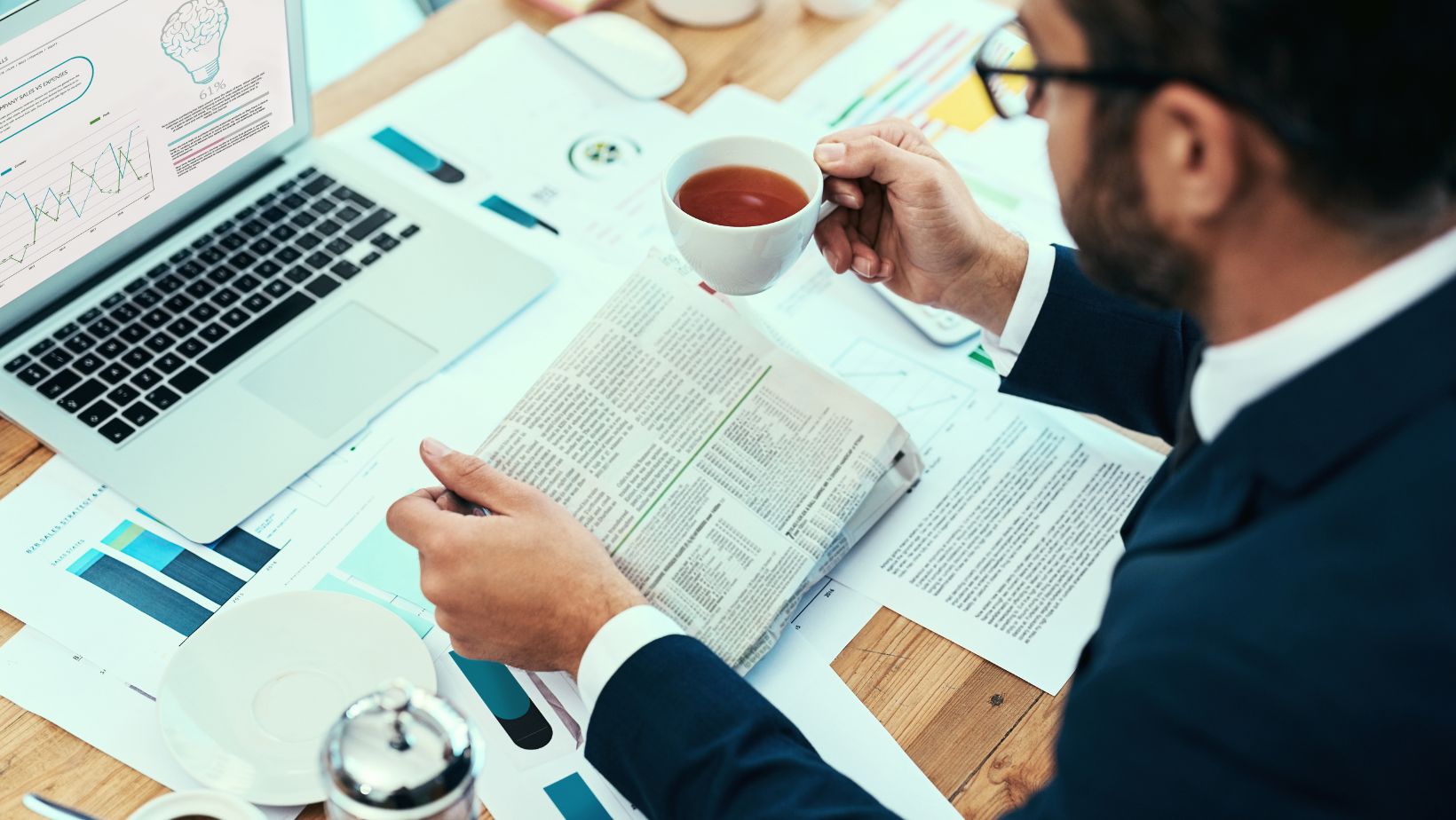 Read more about the article 10 Good Careers Without a College Degree That Offer Great Earnings and Growth